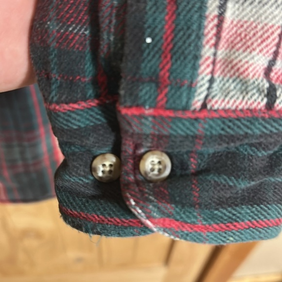Vintage Carhartt Men's Plaid Shirt - Red, Green, and White - Picture 5 of 5